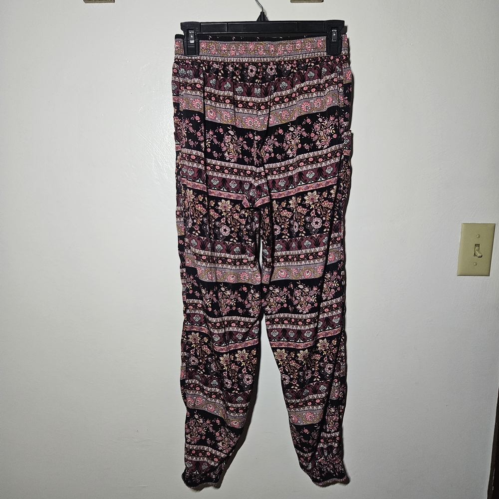 American Rag Black and Pink Floral Joggers - Picture 2 of 6